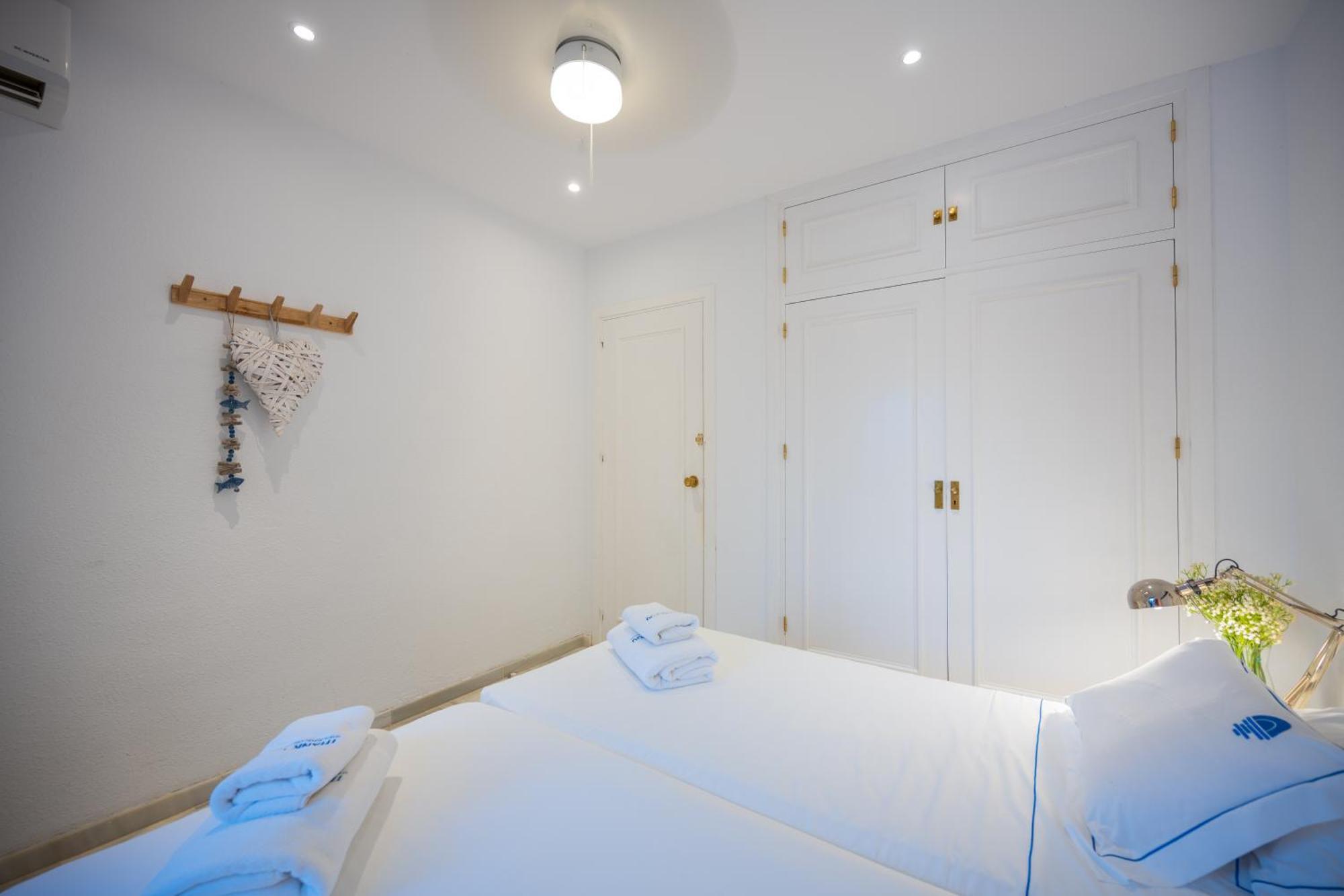 Typical Beach House Las Chapas Playa With Heated Pool Marbella Eksteriør bilde