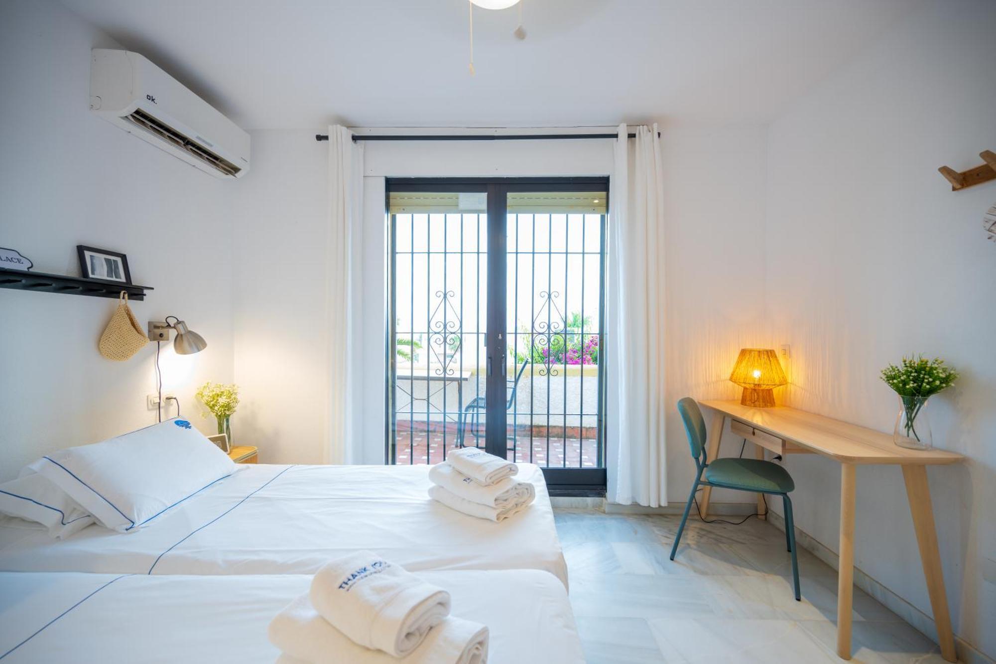 Typical Beach House Las Chapas Playa With Heated Pool Marbella Eksteriør bilde